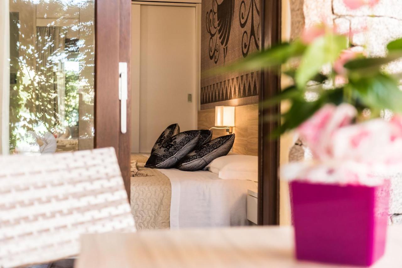 Relais Del Borgo- Domo Hotel Porto San Paolo  Bagian luar foto