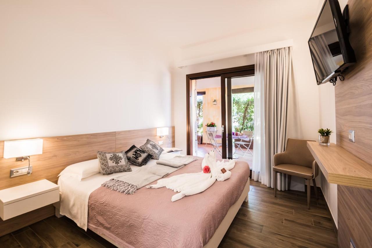 Relais Del Borgo- Domo Hotel Porto San Paolo  Bagian luar foto