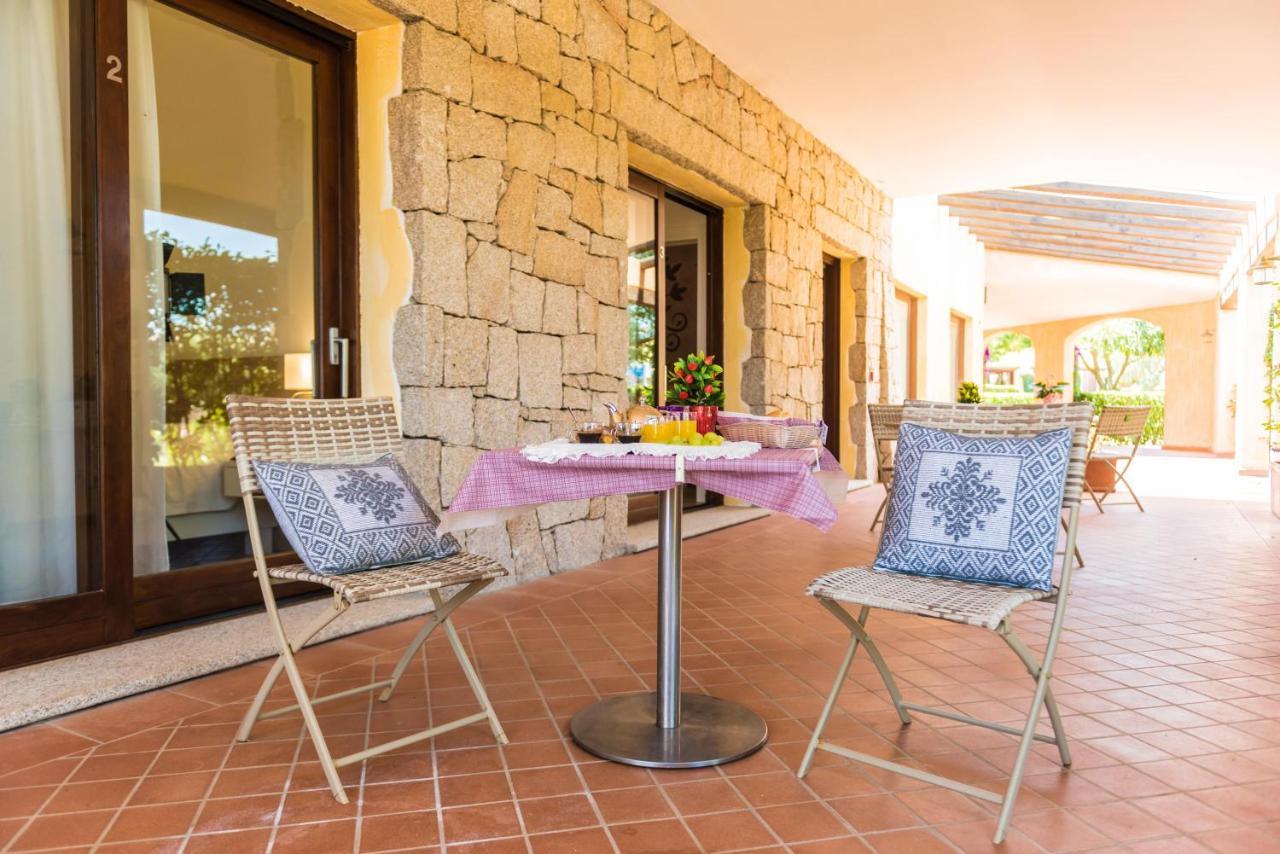 Relais Del Borgo- Domo Hotel Porto San Paolo  Bagian luar foto