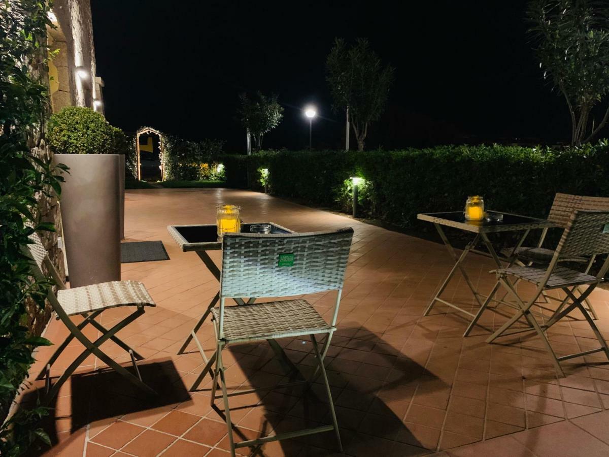 Relais Del Borgo- Domo Hotel Porto San Paolo  Bagian luar foto